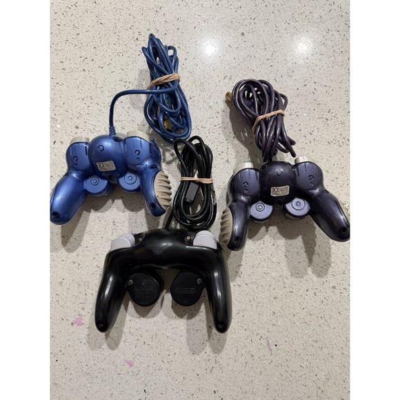 nintendo gamecube controllers Lot Of 3 - Picture 5 of 5